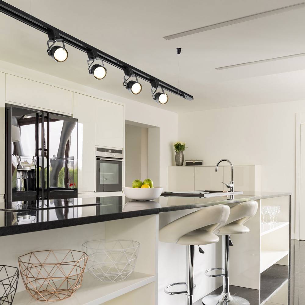 Как правильно организовать свет в гостиной, совмещенной с кухней — дизайн и фото