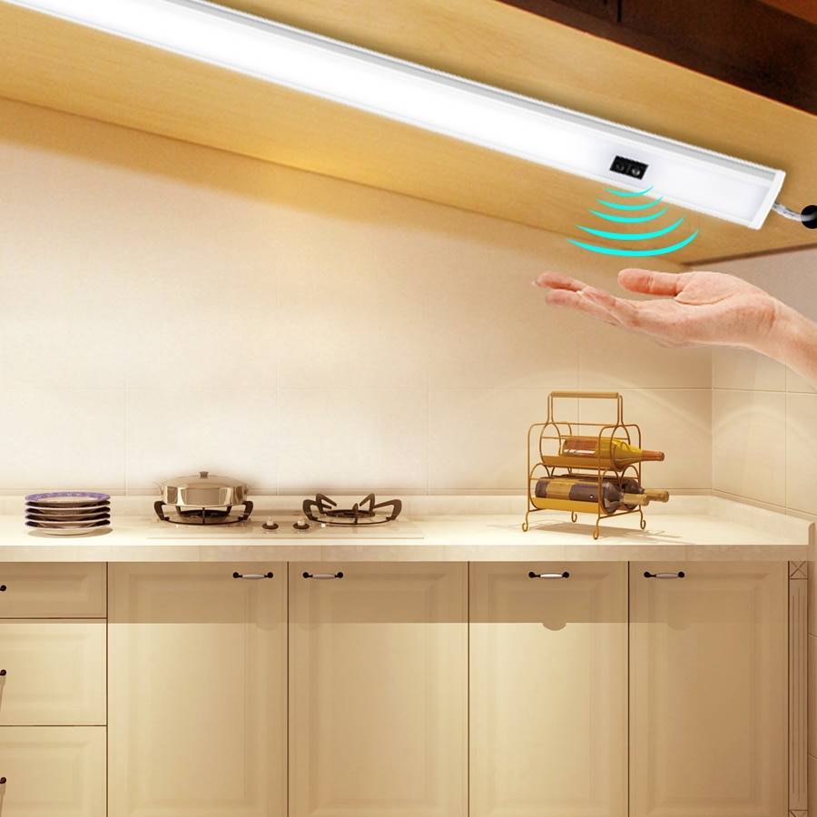 Какую выбрать подсветку для кухни под шкафы: какая лучше и как произвести монтаж своими руками?