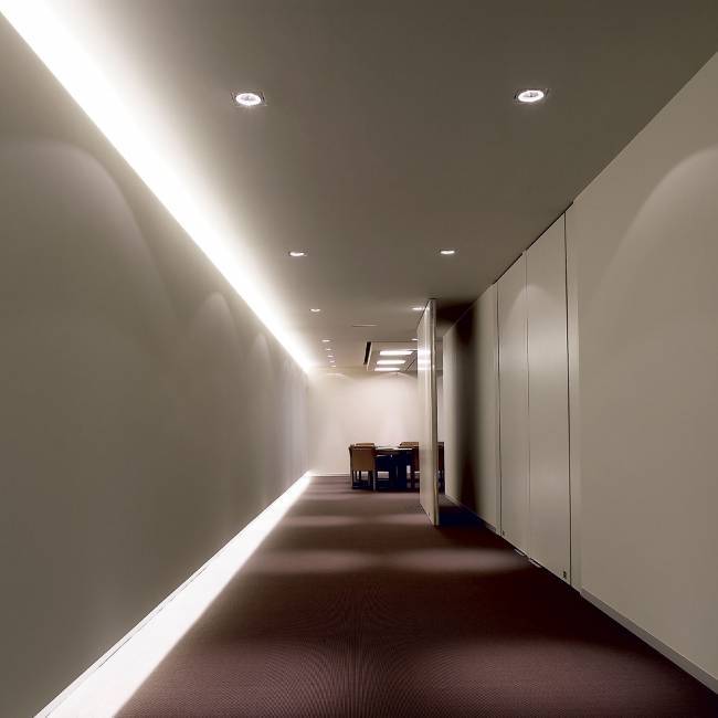 Подсветка пола в коридоре: все способы и варианты   | 1posvetu.ru