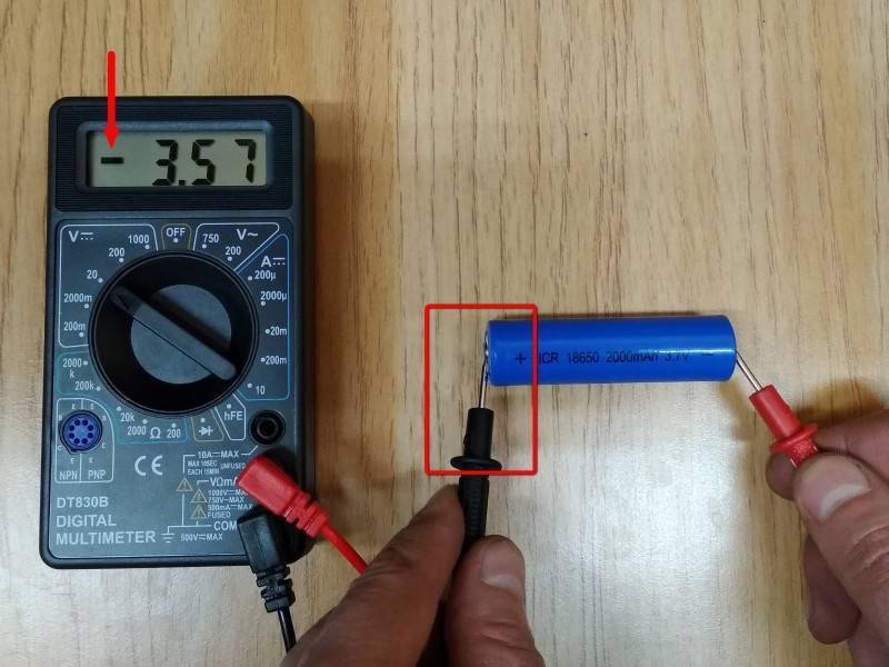 Как проверить конденсатор мультиметром не выпаивая