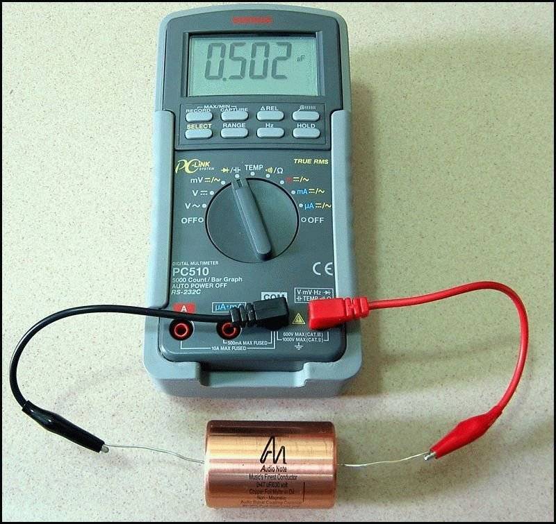 Как проверить конденсатор на работоспособность тестером, мультиметром