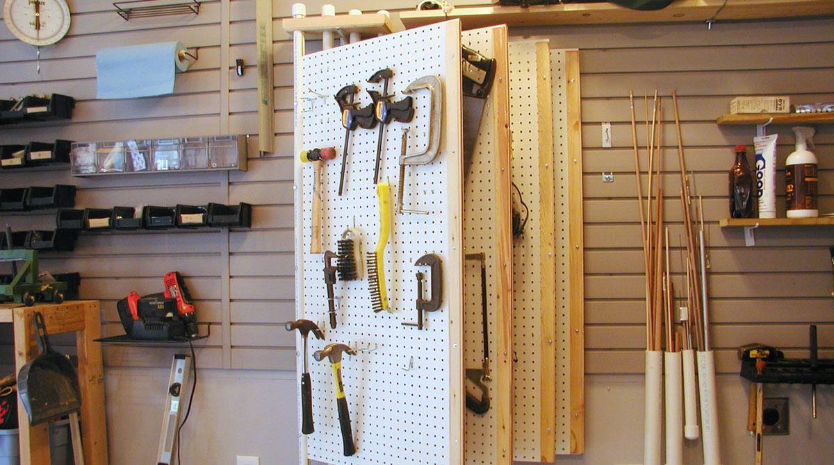 15 идей для хранения вещей и инструментов в гараже