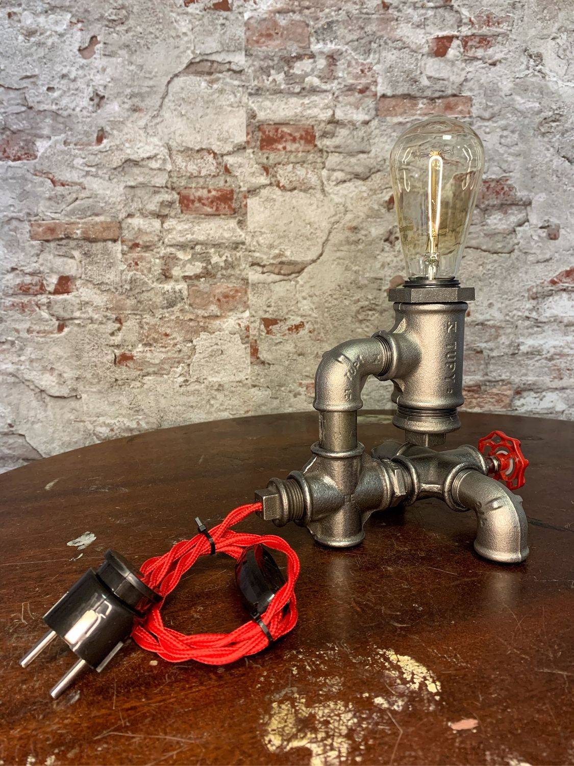 Светильник из труб: лампы, торшеры и люстры в стиле лофт своими руками из водопроводных труб и фитингов