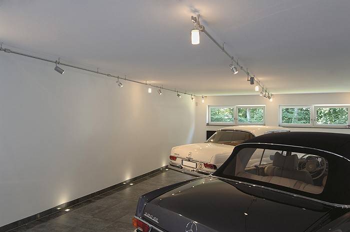 Обзор вариантов правильного освещения в гараже