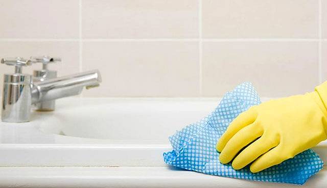 Уход за акриловой ванной: полезные советы и обзор средств для чистки