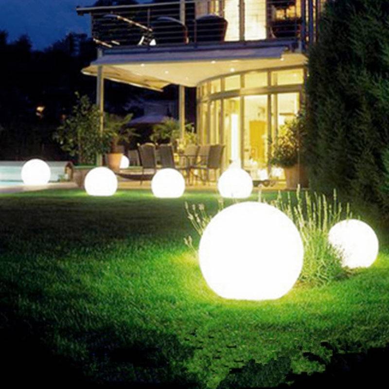 Уличные светильники для дачи и загородного дома: освещение в ландшафтном дизайне, подсветка сада на солнечных батареях