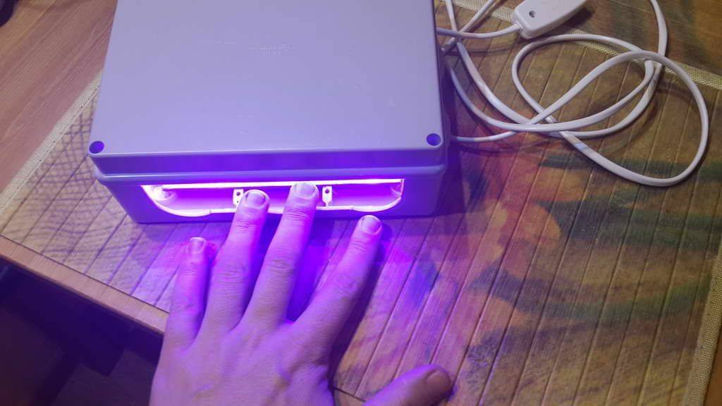 Ультрафиолетовая лампа для дезинфекции помещений своими руками