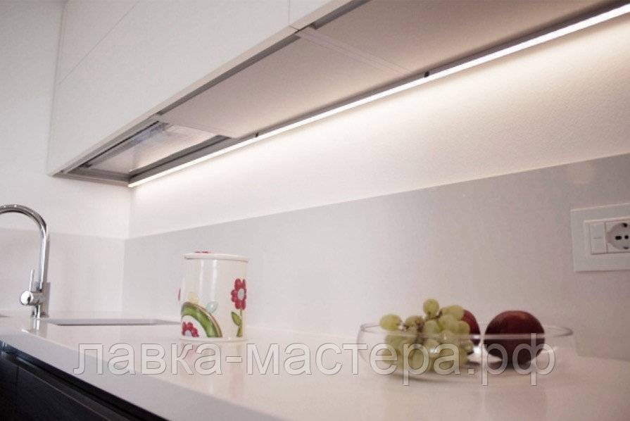 Светодиодная подсветка для кухни под шкафы: разнообразные идеи и правильная реализация планов