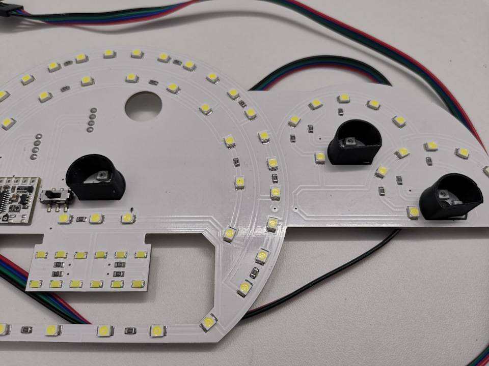 Лампочки в приборную панель: как выбрать лампы для щитка, как самостоятельно установить светодиодную подсветку приборки