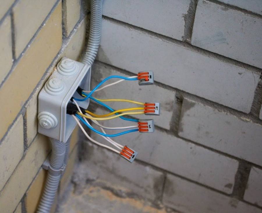 Монтаж концевых муфт: соединение термоусаживаемого кабеля