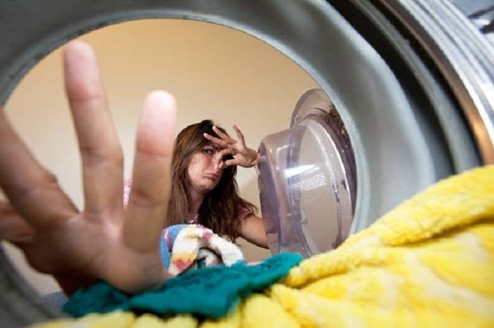 Как избавиться от запаха в стиральной машине? 4 эффективных средства