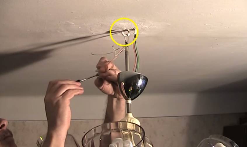 Как можно повесить люстру на гипсокартонный потолок?
