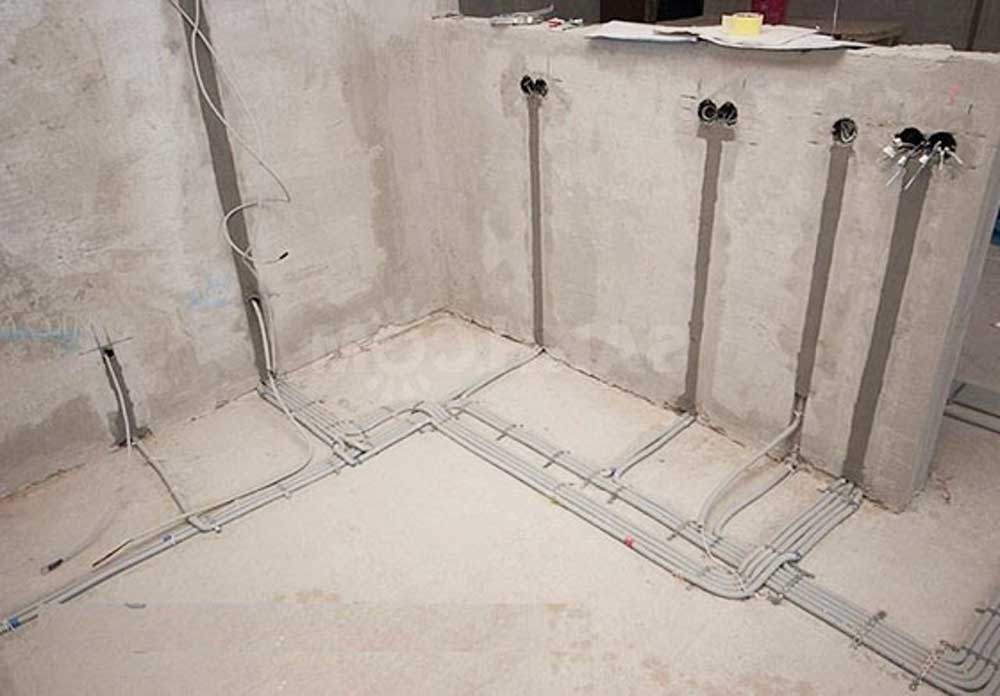 Монтаж электропроводки в полу под стяжкой, установка в квартире
