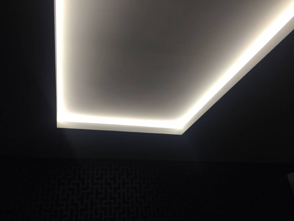 Потолок из гипсокартона с подсветкой своими руками + чертежи, видео, фото