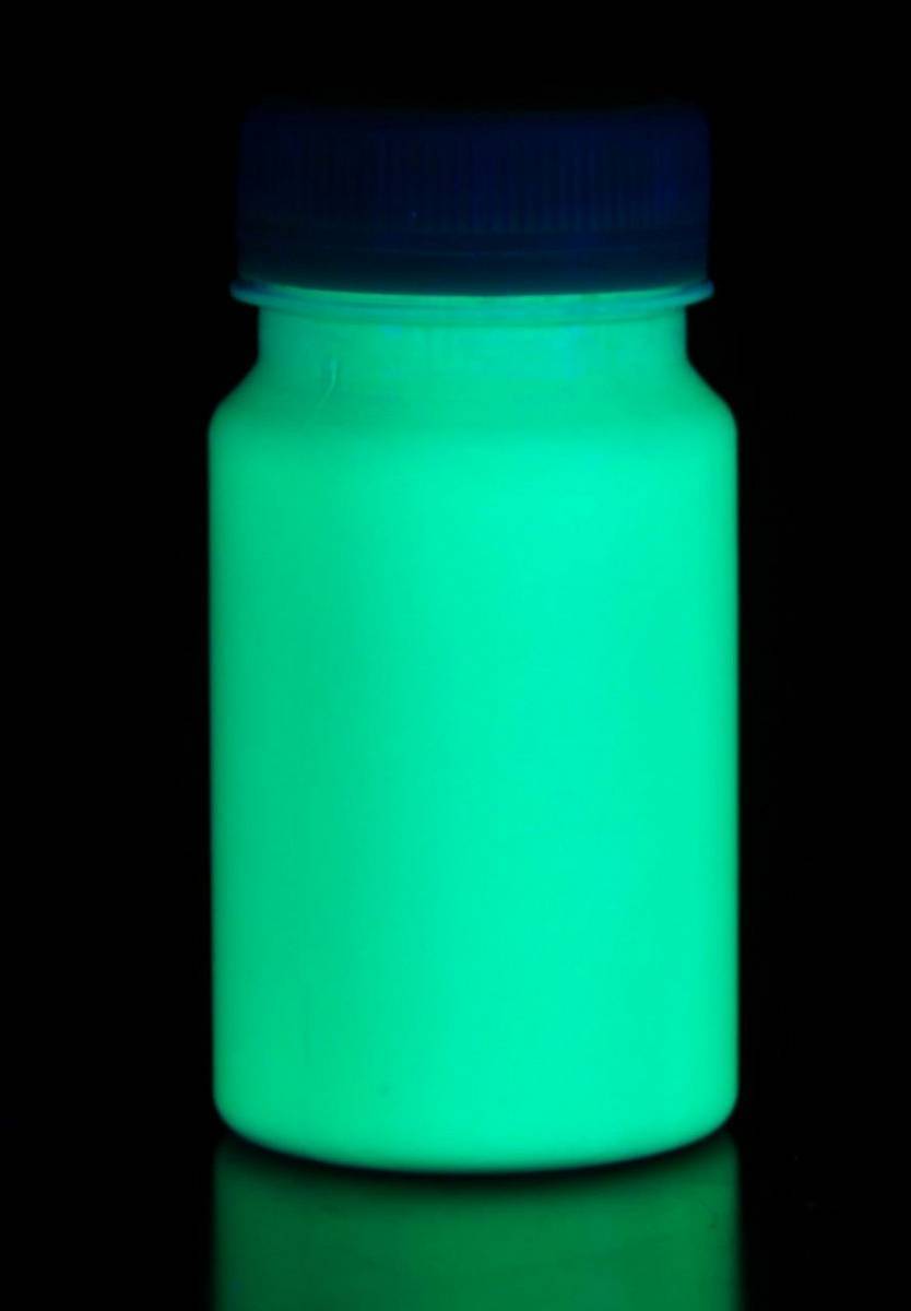 Как правильно использовать флуоресцентные краски в интерьере