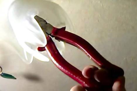 Топ 5 способов выкрутить цоколь лампочки из патрона