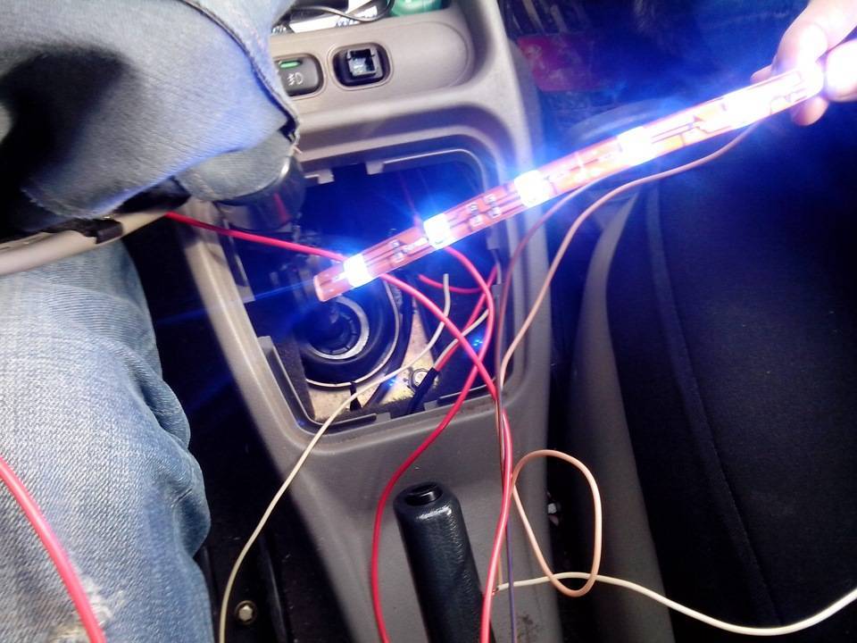 Как подключить неоновую ленту в салон авто