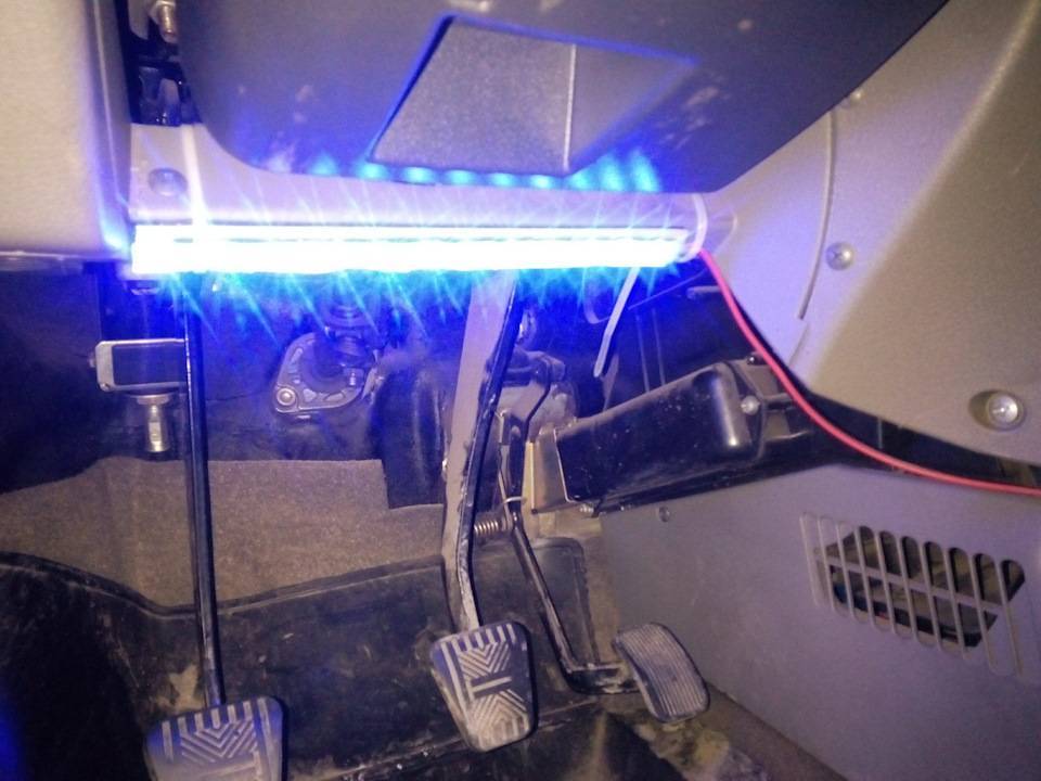 Подсветка салона автомобиля своими руками: светодиодная лента, неоновые лампы