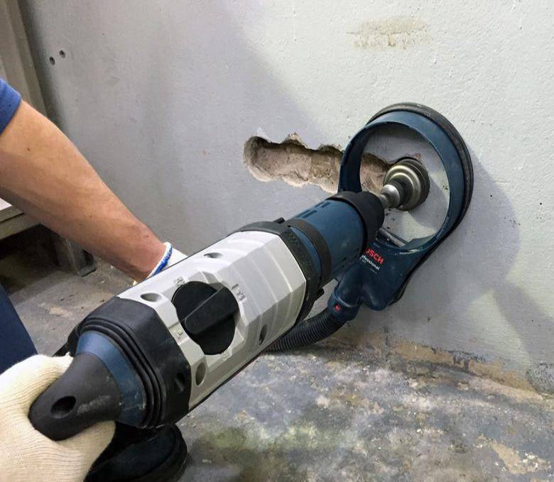 Установка подрозетников в бетонную стену: как закрепить и сделать правильно монтаж, какой диаметр коронки поставить