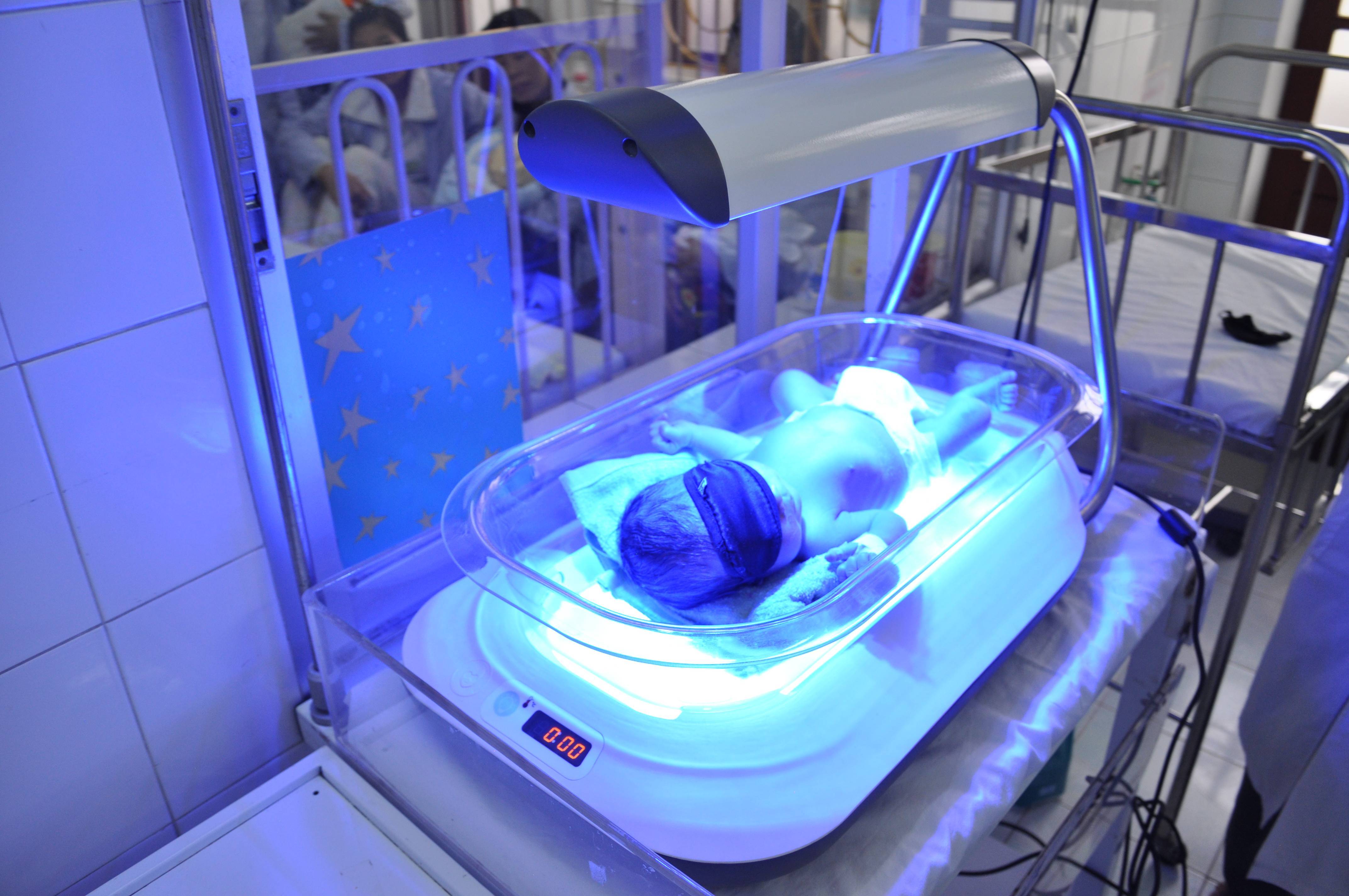 Желтушка у новорожденных фототерапия