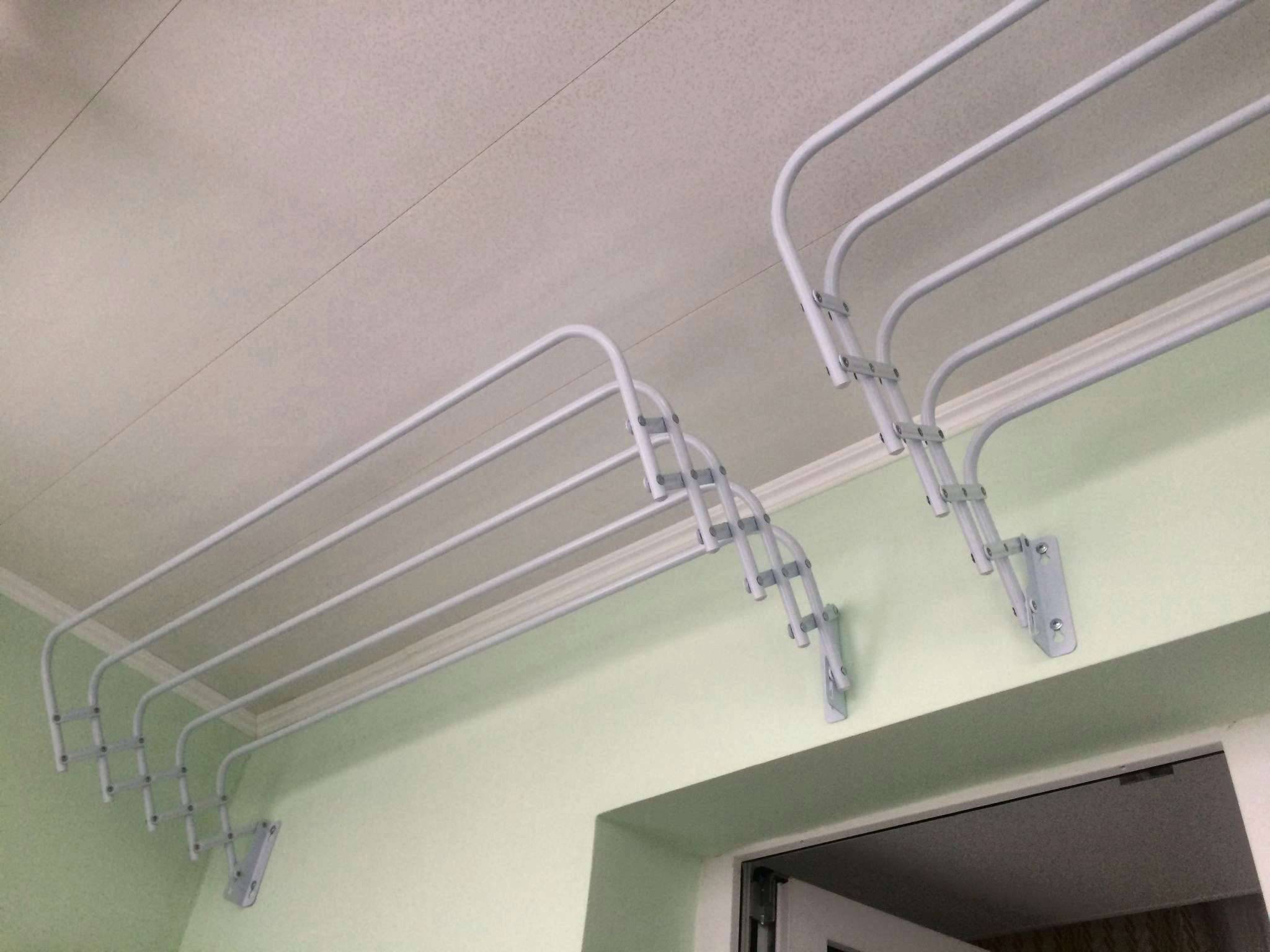 Вешалка для белья на балкон потолочная: порядок монтажа